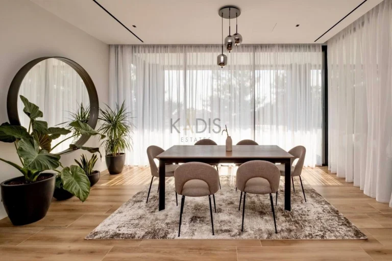 Дом площадью 900 м² в аренду в районе Лимассола