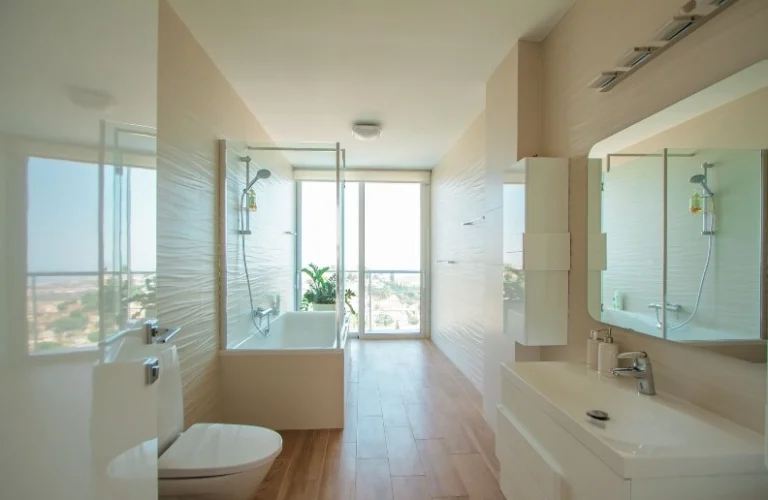 5 Bedroom House for Rent in Agios Tychonas, Limassol District