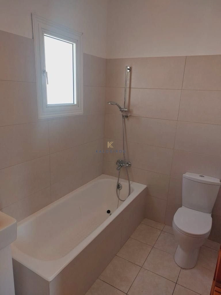 2 Bedroom House for Sale in Pervolia Larnacas