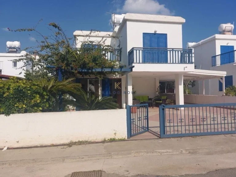 2 Bedroom House for Sale in Pervolia Larnacas