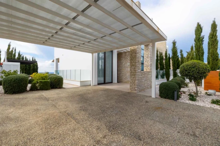5 Bedroom House for Sale in Pegeia, Paphos District