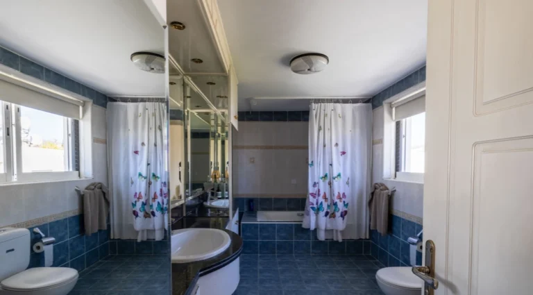 6+ Bedroom House for Sale in Limassol – Kapsalos