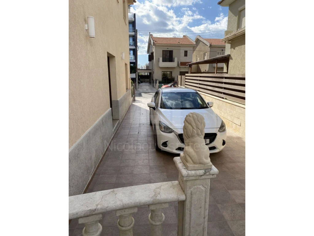 4 Bedroom House for Sale in Limassol – Zakaki
