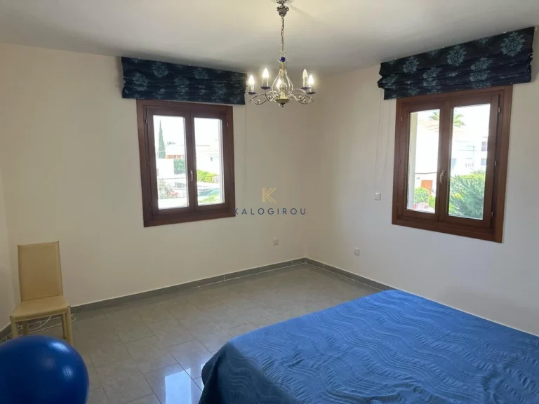 5 Bedroom House for Sale in Faneromeni, Larnaca District