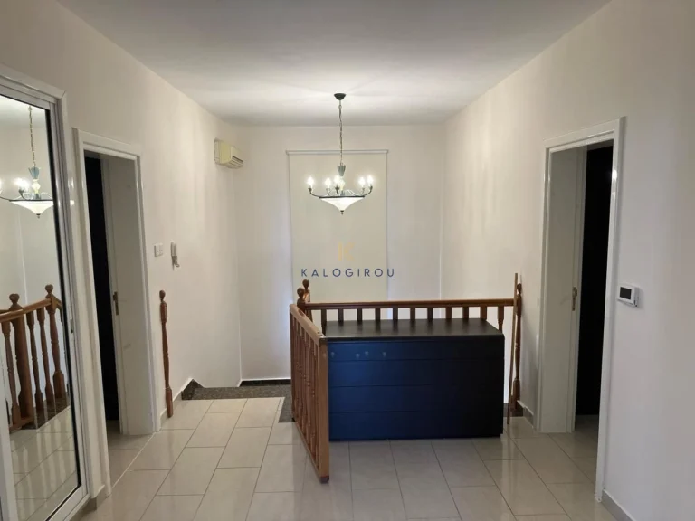 5 Bedroom House for Sale in Faneromeni, Larnaca District