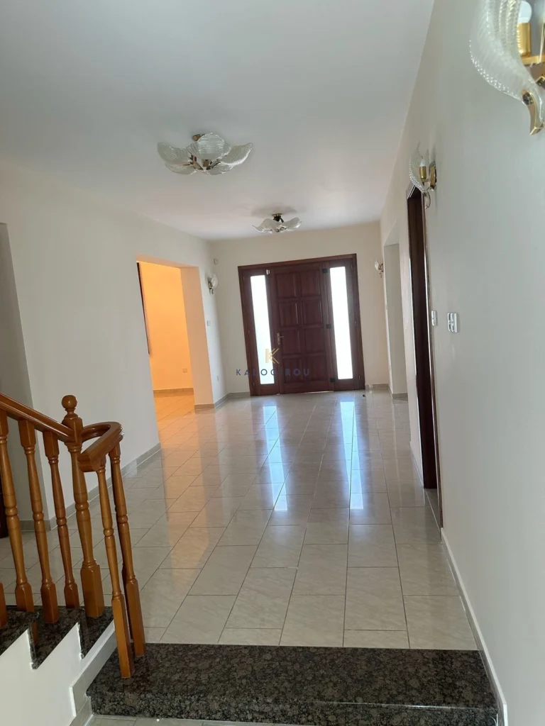5 Bedroom House for Sale in Faneromeni, Larnaca District