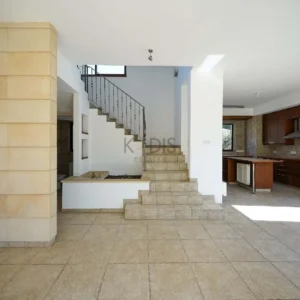 4 Bedroom House for Sale in Engomi, Nicosia District