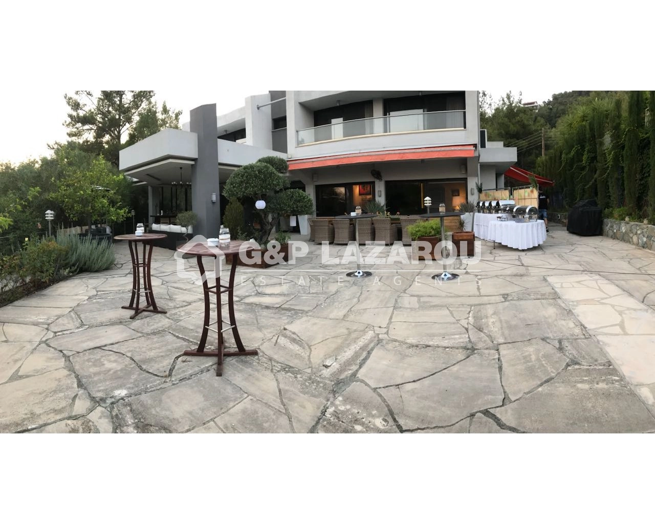 5 Bedroom House for Sale in Moniatis, Limassol District