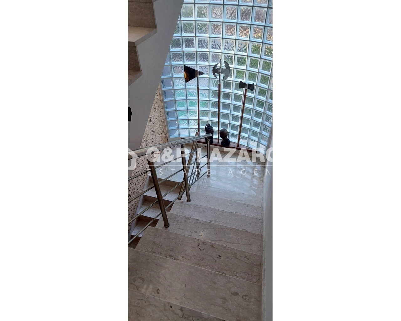 5 Bedroom House for Sale in Moniatis, Limassol District