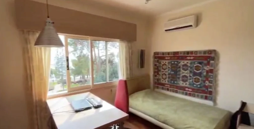 4 Bedroom Apartment for Sale in Agios Tychonas, Limassol District