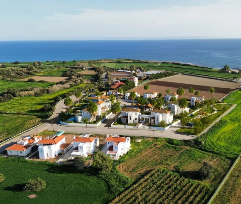2 Bedroom House for Sale in Maroni, Larnaca District