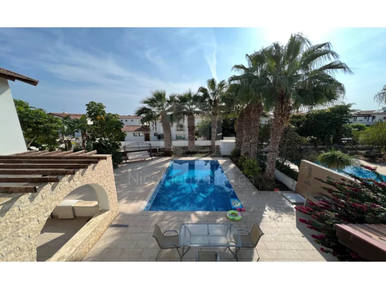 Cheap Houses and Villas for Sale Famagusta up to 500000 euro