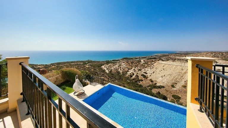 5 Bedroom House for Sale in Aphrodite Hills, Paphos District