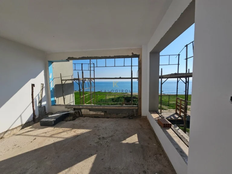 3 Bedroom House for Sale in Pervolia Larnacas