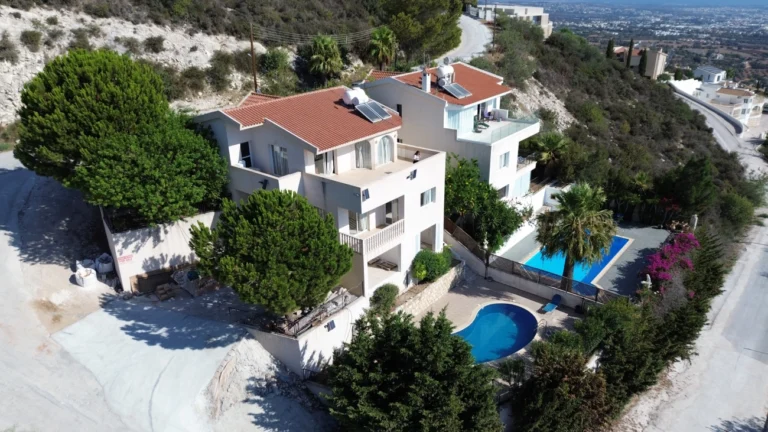 5 Bedroom House for Sale in Tala, Paphos District