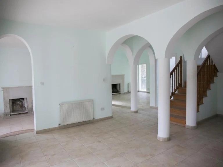 500m² Building for Sale in Palaichori Oreinis, Nicosia District