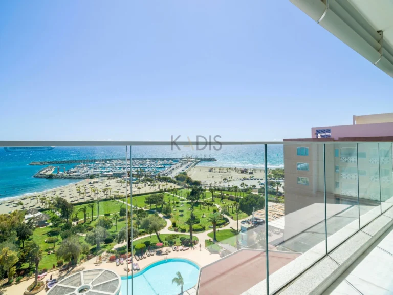 4 Bedroom Apartment for Sale in Parekklisia, Limassol District