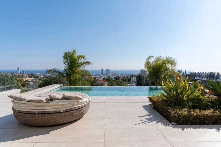 6+ Bedroom House for Sale in Paniotis, Limassol District