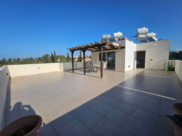 3 Bedroom Apartment for Sale in Paphos – Universal