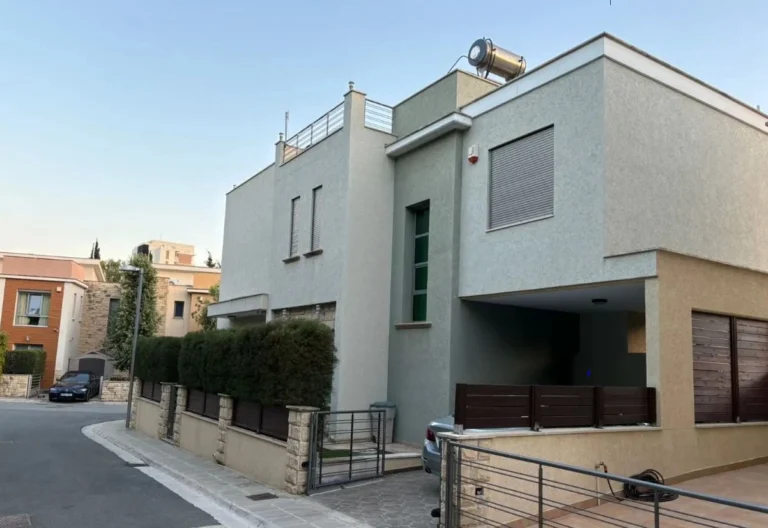 4 Bedroom House for Sale in Amathounta, Limassol District