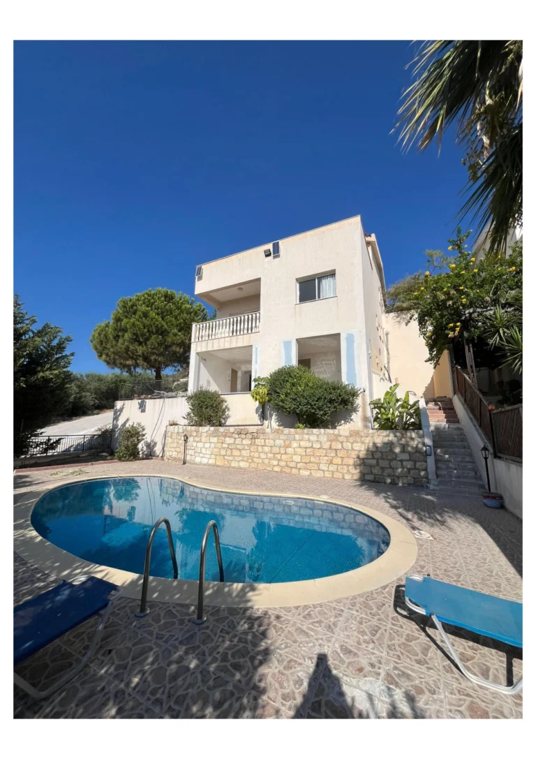 5 Bedroom House for Sale in Tala, Paphos District