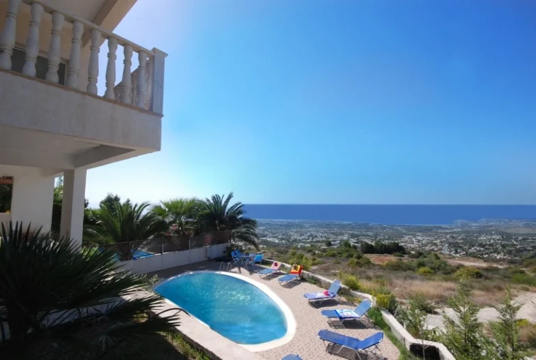 5 Bedroom House for Sale in Tala, Paphos District