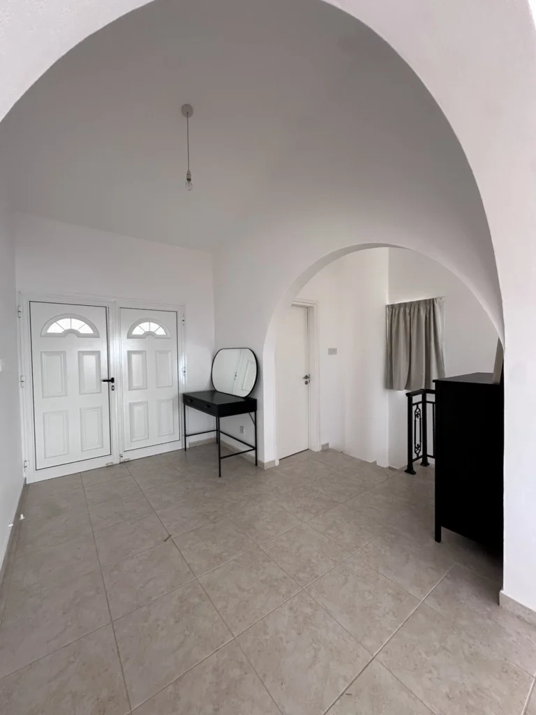 5 Bedroom House for Sale in Tala, Paphos District