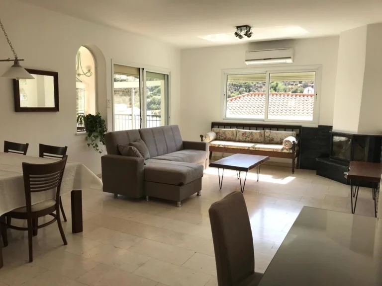 4 Bedroom House for Sale in Agios Tychonas, Limassol District