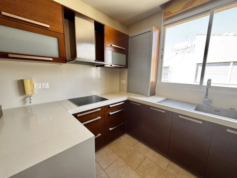 4 Bedroom Apartment for Rent in Limassol – Petrou kai Pavlou