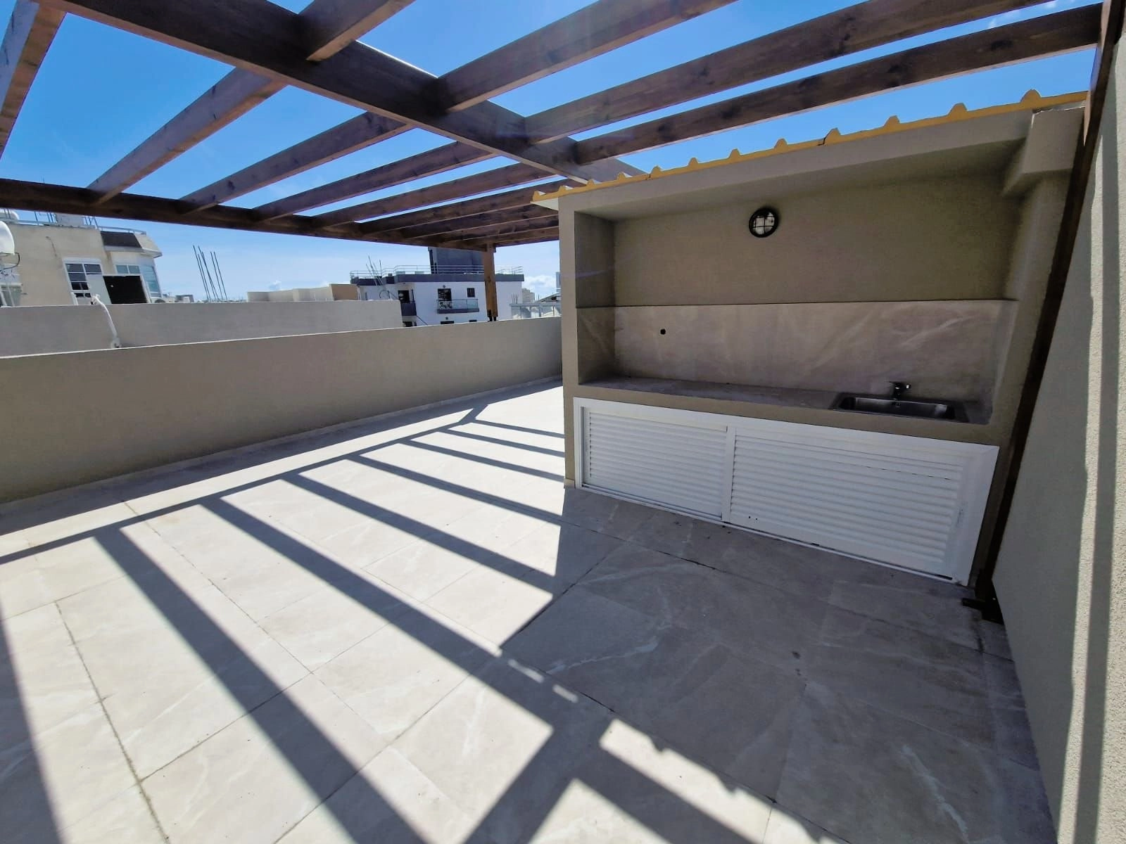260m² Building for Rent in Limassol District