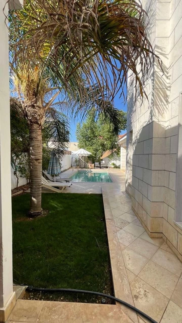 Cheap Houses and Villas for Sale Nicosia up to 900000 euro