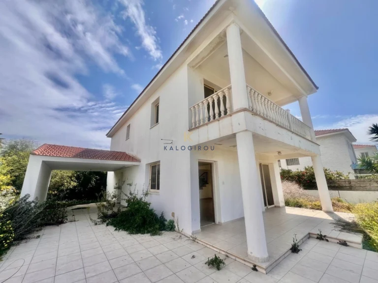 3 Bedroom House for Sale in Pervolia Larnacas