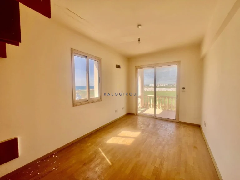3 Bedroom House for Sale in Pervolia Larnacas