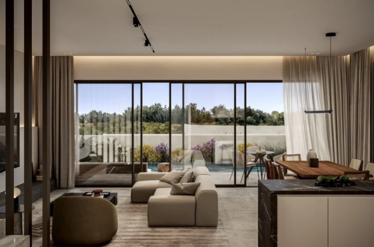Cheap Houses and Villas for Sale Larnaca up to 600000 euro