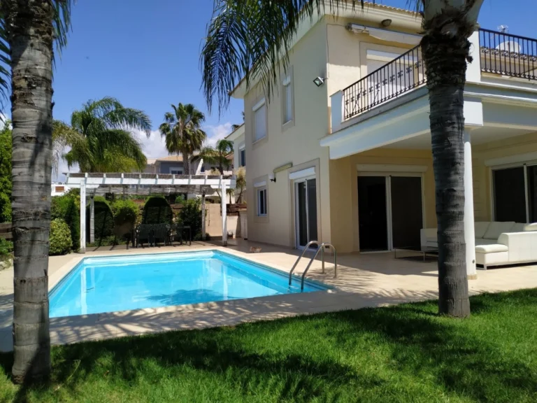 3 Bedroom House for Rent in Agios Tychonas, Limassol District