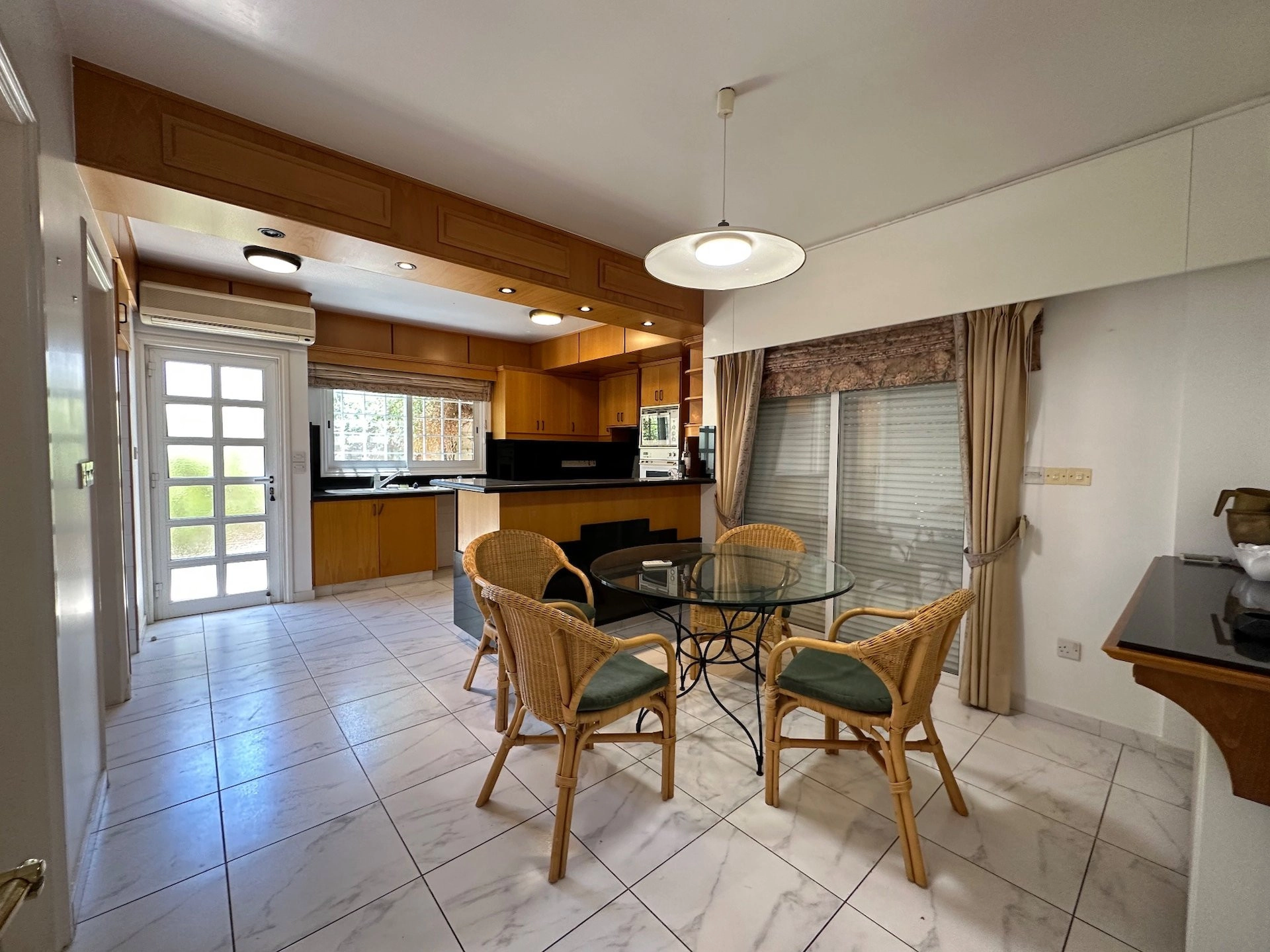 360m² Building for Rent in Limassol – Agios Nektarios
