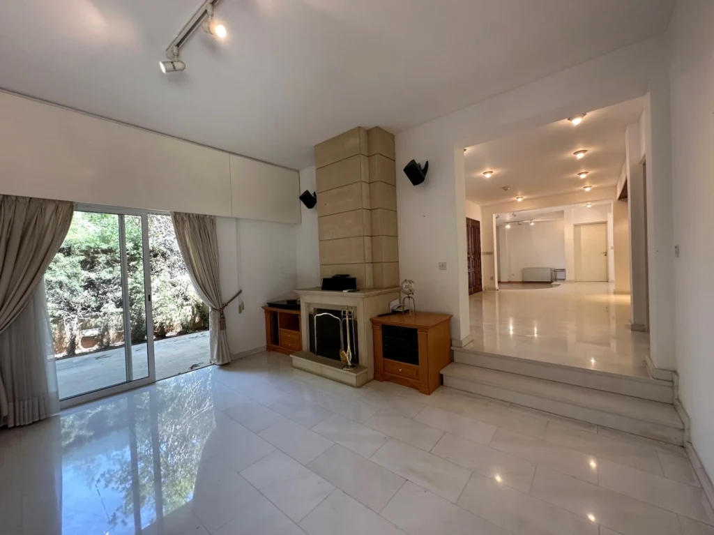 360m² Building for Rent in Limassol – Agios Nektarios