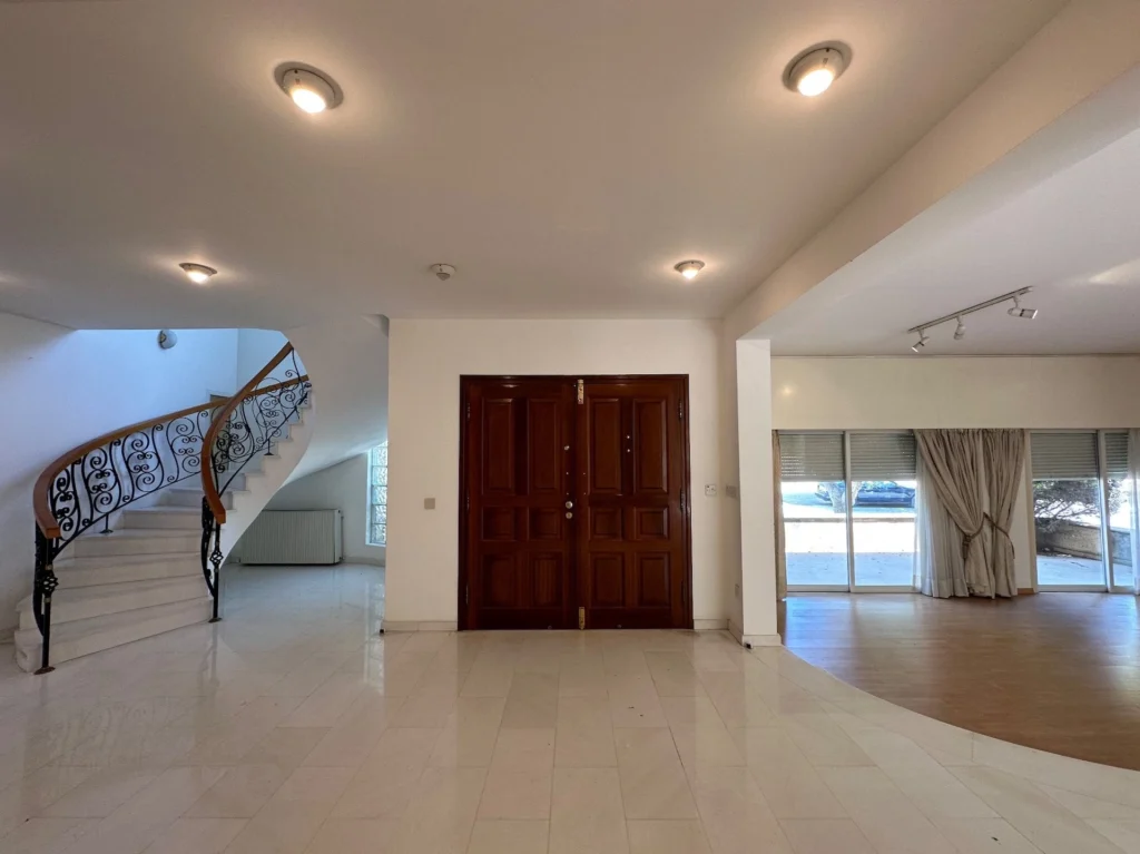 360m² Building for Rent in Limassol – Agios Nektarios