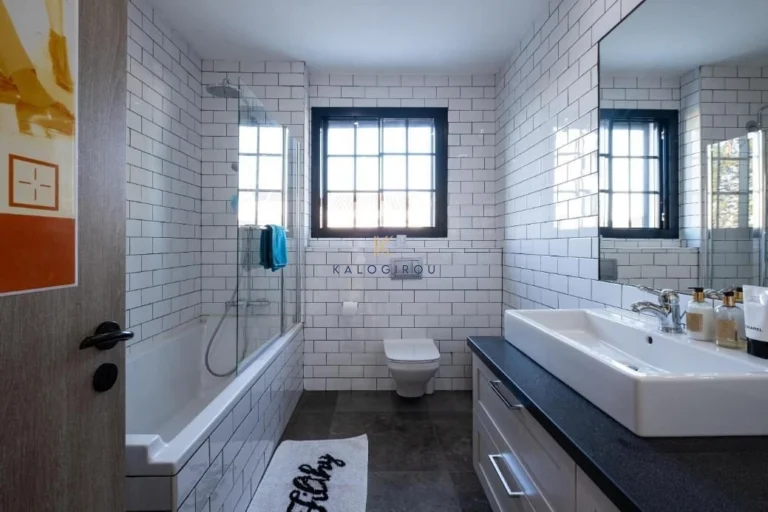 746m² House for Sale in Engomi, Nicosia District