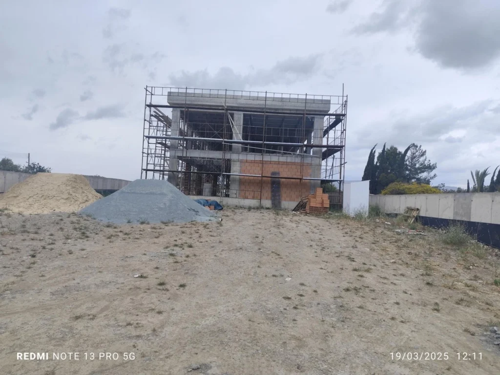 310m² Commercial for Rent in Moni, Limassol District