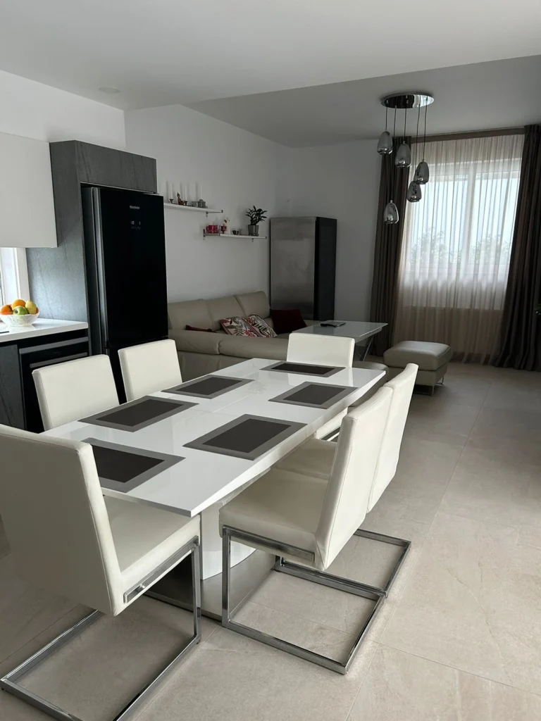 4 Bedroom House for Sale in Oroklini, Larnaca District