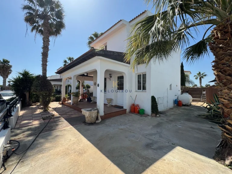 Cheap Houses and Villas for Sale Famagusta up to 300000 euro