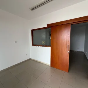 100m² Office for Rent in Larnaca District