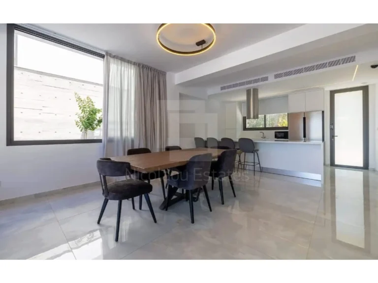 4 Bedroom House for Sale in Chlorakas, Paphos District