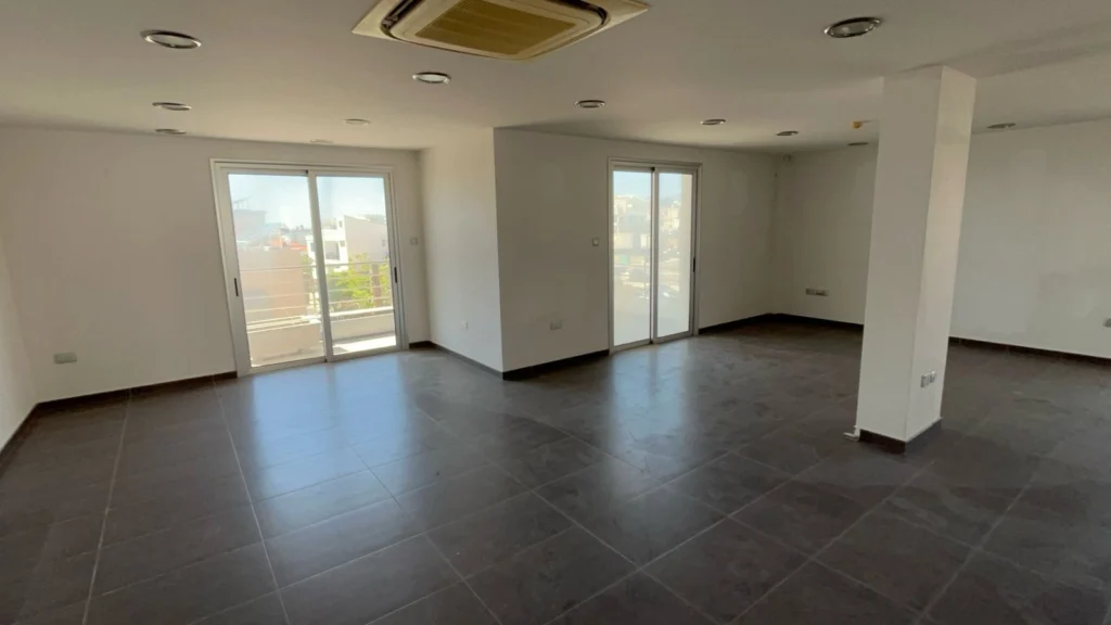 190m² Office for Rent in Vasiliko, Paphos District