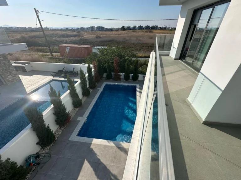 4 Bedroom House for Sale in Livadia Larnakas, Larnaca District