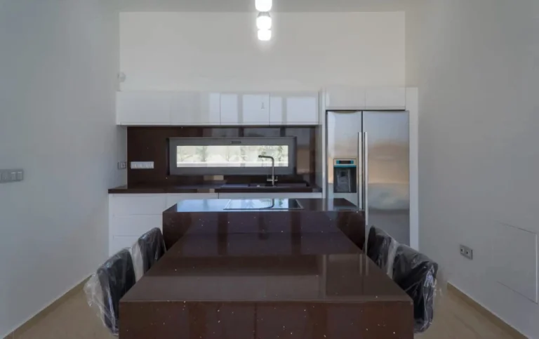 5 Bedroom House for Sale in Paniotis, Limassol District