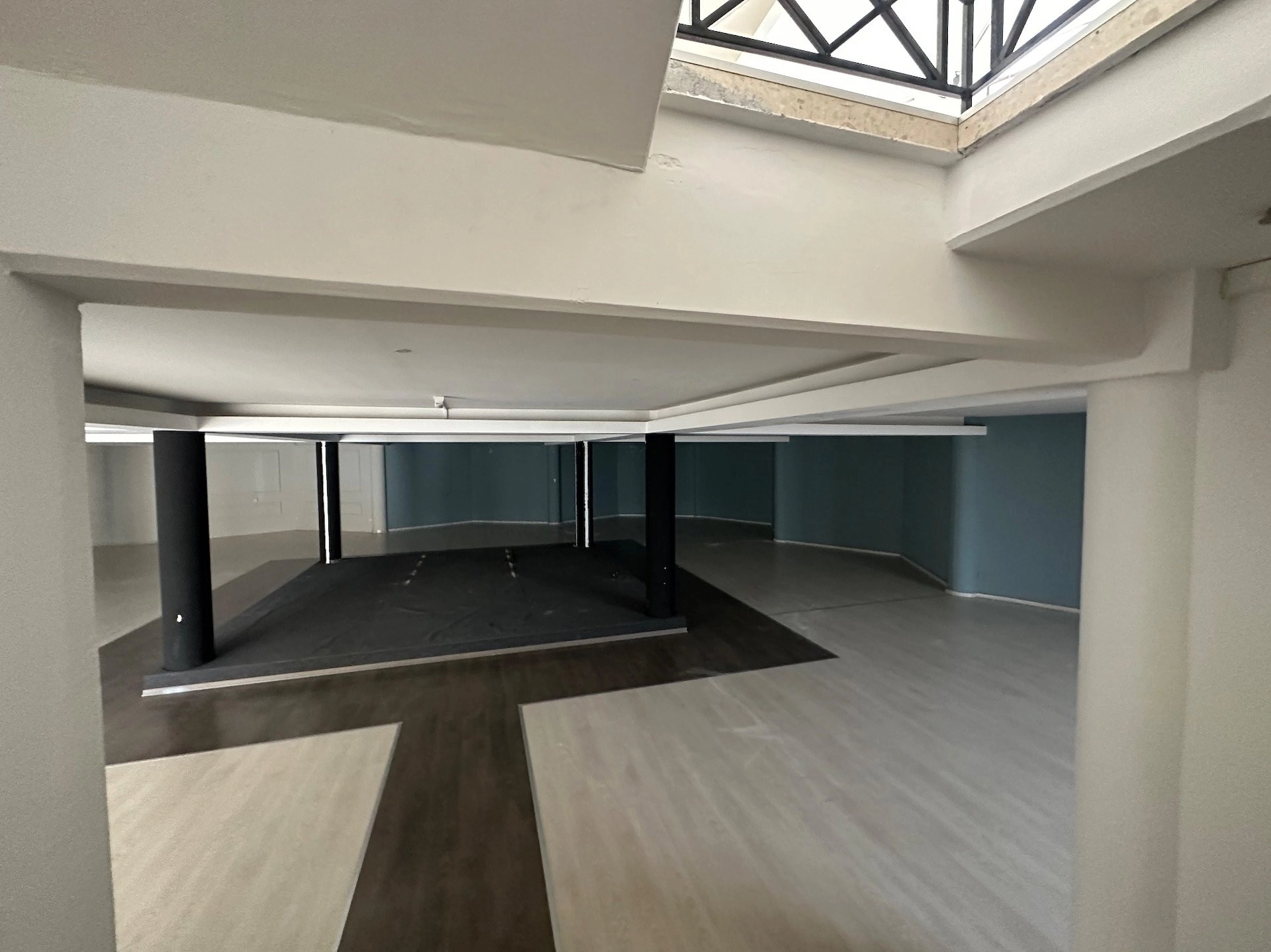 600m² Commercial for Rent in Kato Polemidia, Limassol District
