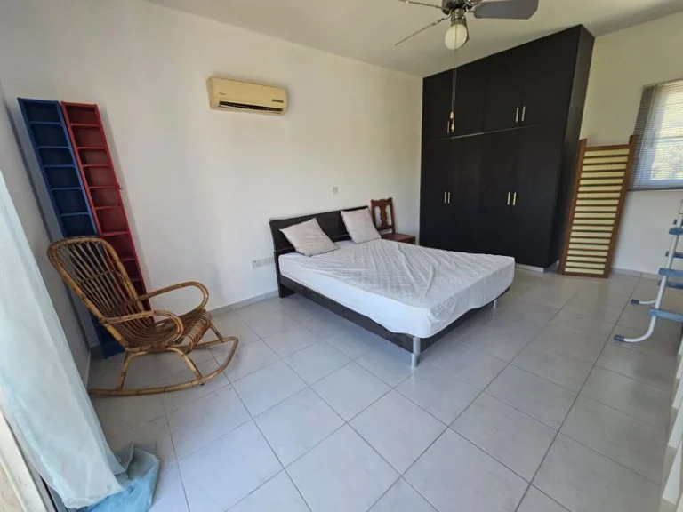 3 Bedroom House for Sale in Polemi, Paphos District