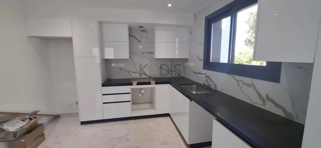 3 Bedroom Apartment for Sale in Limassol – Zakaki